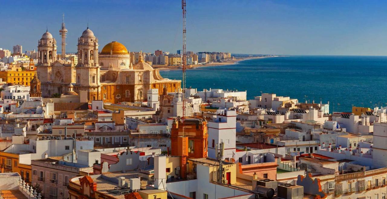 Poniente, íntimo apartamento en el corazón de Cádiz Exterior foto